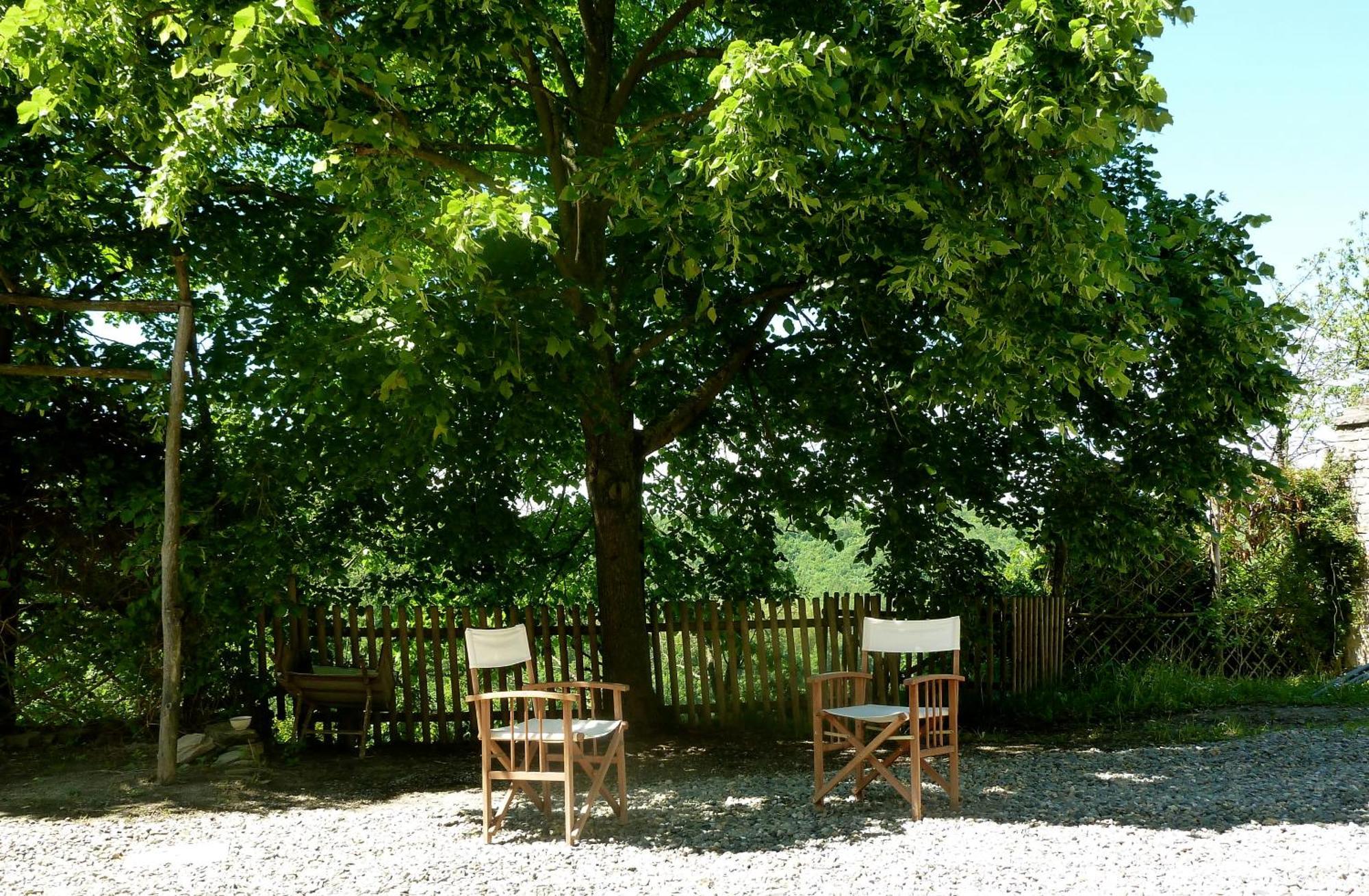 B&B Al Giardino Dei Mandorli Prasco Exterior foto
